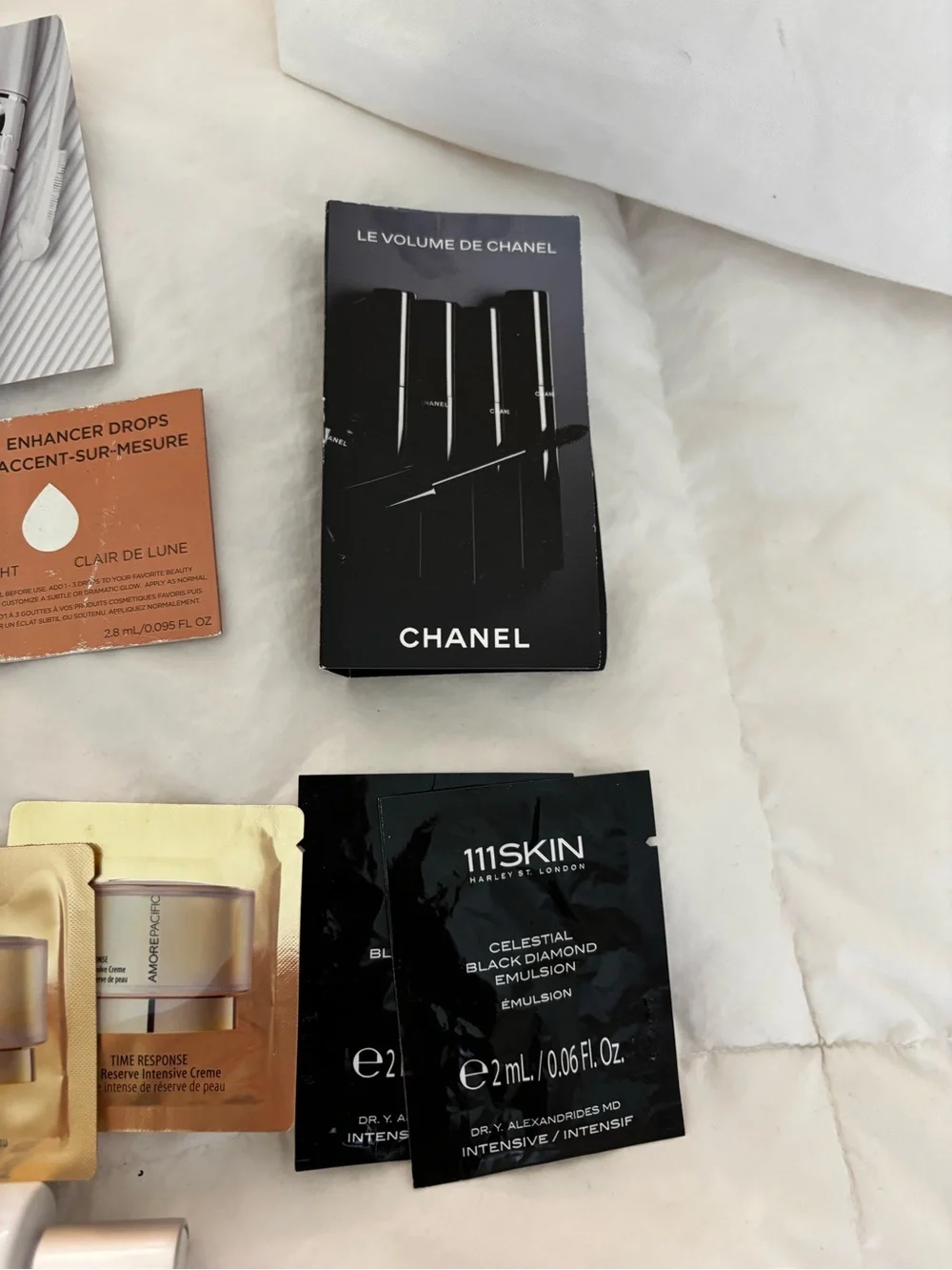 CHANEL drawstring dust
